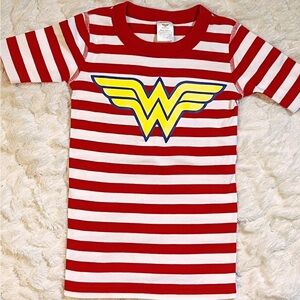 Hanna Andersson Wonder Woman pajama shirt Size 6-7